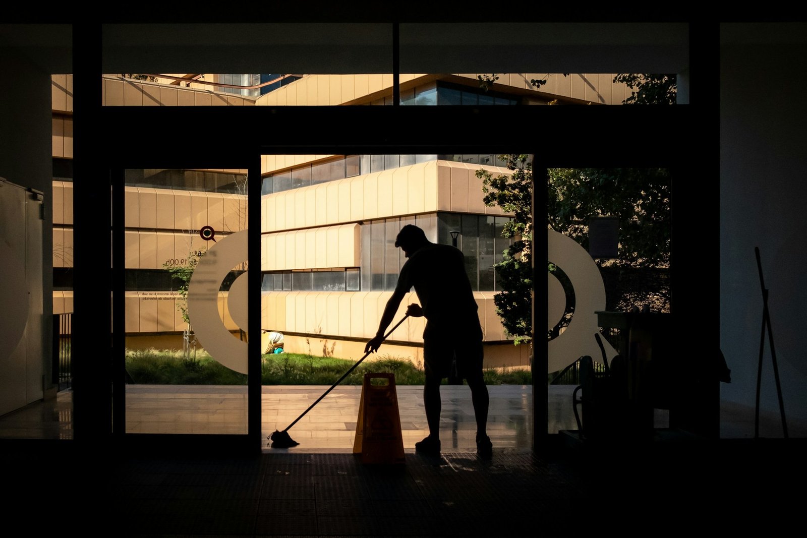 Commercial cleaning service